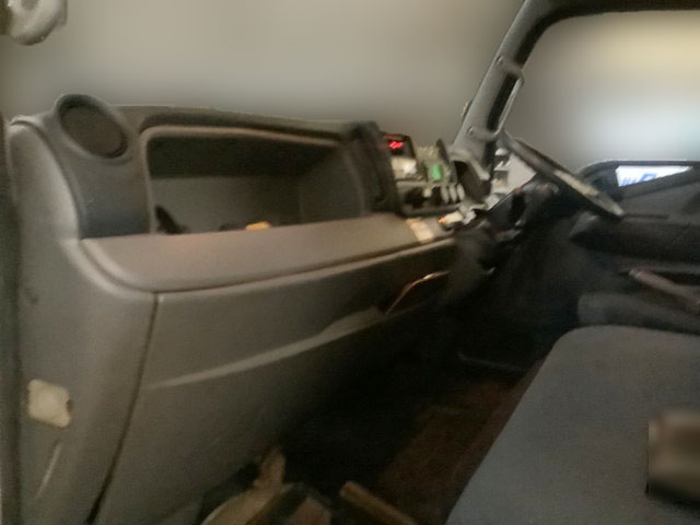 三菱ふそうキャンター冷凍車（冷蔵車）小型（2t・3t）[写真28]