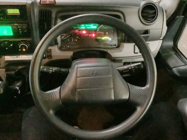 三菱ふそうキャンター冷凍車（冷蔵車）小型（2t・3t）[写真34]