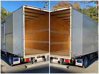 いすゞエルフアルミバン小型（2t・3t）[写真12]