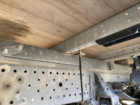 いすゞエルフアルミバン小型（2t・3t）[写真23]