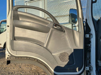 いすゞエルフアルミバン小型（2t・3t）[写真29]