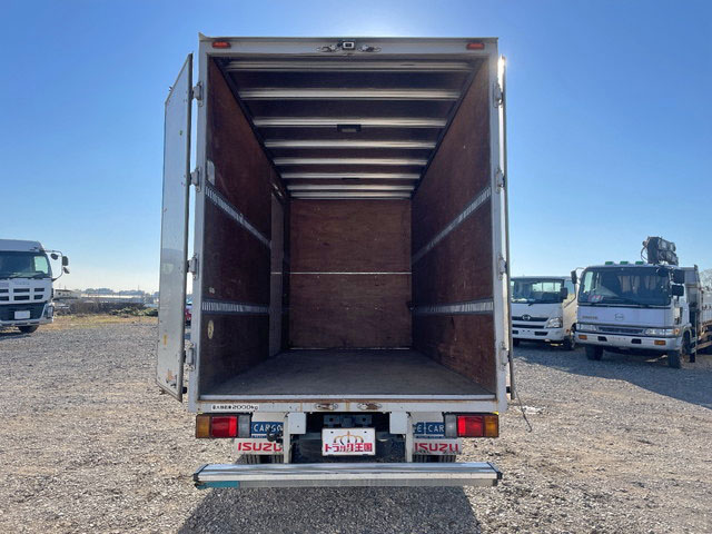 いすゞエルフアルミバン小型（2t・3t）[写真11]