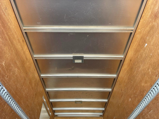 いすゞエルフアルミバン小型（2t・3t）[写真14]