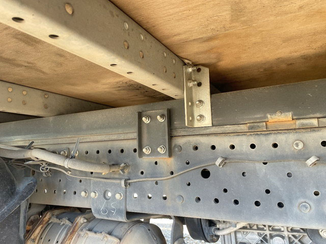 いすゞエルフアルミバン小型（2t・3t）[写真19]