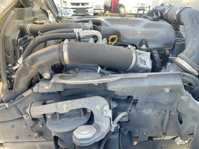 いすゞエルフアルミバン小型（2t・3t）[写真23]