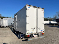 いすゞエルフアルミバン小型（2t・3t）[写真04]