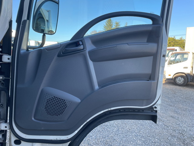 いすゞエルフアルミバン小型（2t・3t）[写真30]