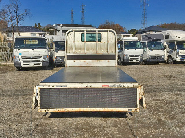 日野デュトロ平ボディ小型（2t・3t）[写真10]