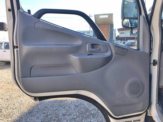 日野デュトロ平ボディ小型（2t・3t）[写真29]