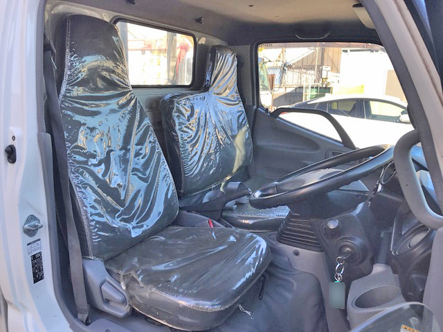 日野デュトロ平ボディ小型（2t・3t）[写真34]