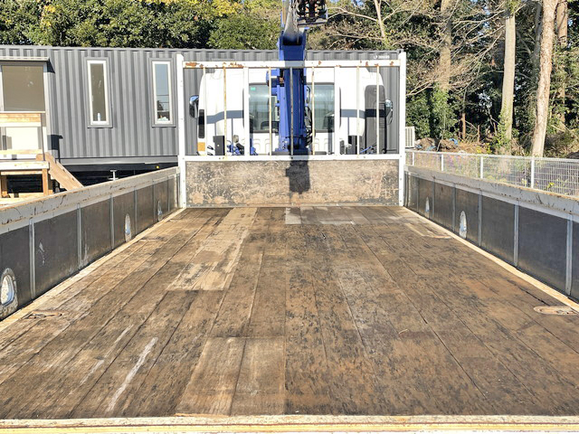 いすゞフォワードクレーン4段中型（4t）[写真12]