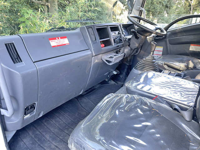 いすゞフォワードクレーン4段中型（4t）[写真32]