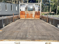 いすゞフォワード平ボディ増トン（6t・8t）[写真10]