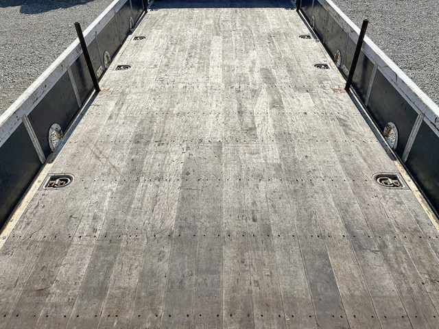 いすゞフォワード平ボディ増トン（6t・8t）[写真13]