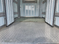 いすゞエルフ冷凍車（冷蔵車）小型（2t・3t）[写真18]