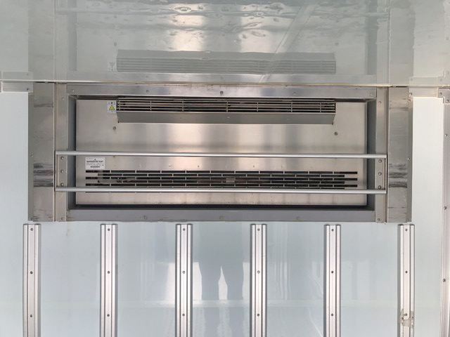 いすゞエルフ冷凍車（冷蔵車）小型（2t・3t）[写真19]