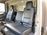 いすゞエルフ冷凍車（冷蔵車）小型（2t・3t）[写真33]