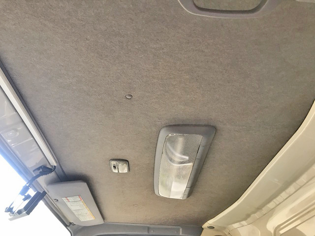 いすゞエルフ冷凍車（冷蔵車）小型（2t・3t）[写真34]