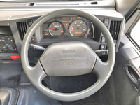 いすゞエルフ冷凍車（冷蔵車）小型（2t・3t）[写真37]