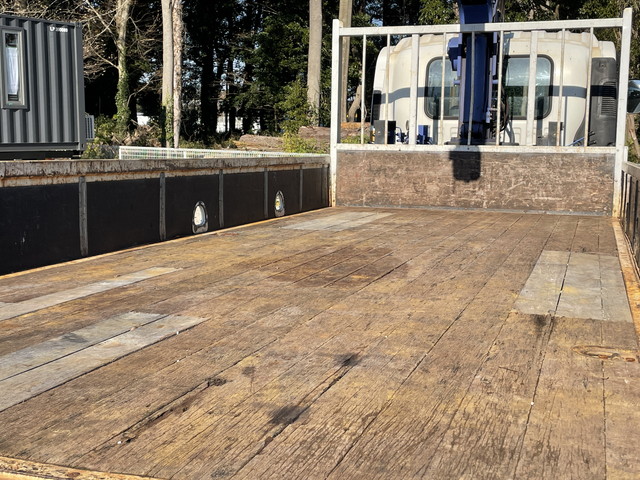 いすゞフォワードクレーン4段中型（4t）[写真14]