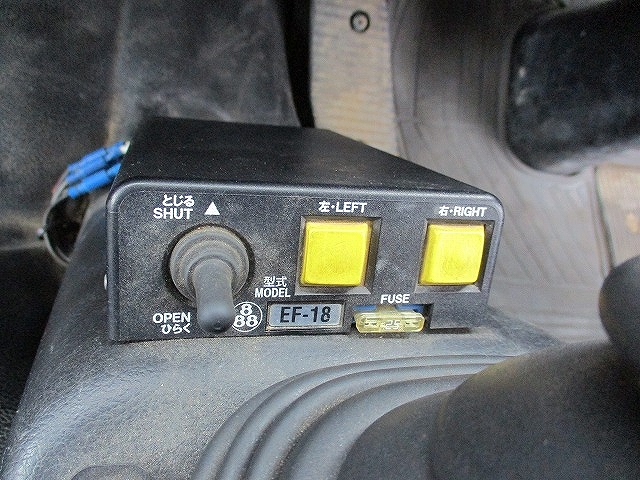 日野レンジャーダンプ中型（4t）[写真08]