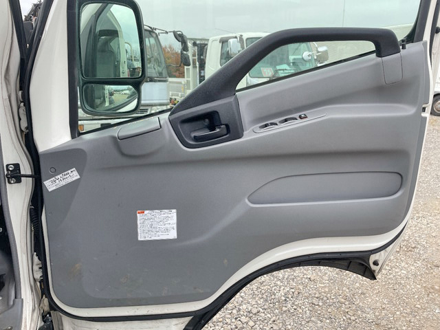 日野デュトロクレーン3段小型（2t・3t）[写真31]