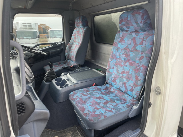 日野レンジャーアルミブロック中型（4t）[写真25]