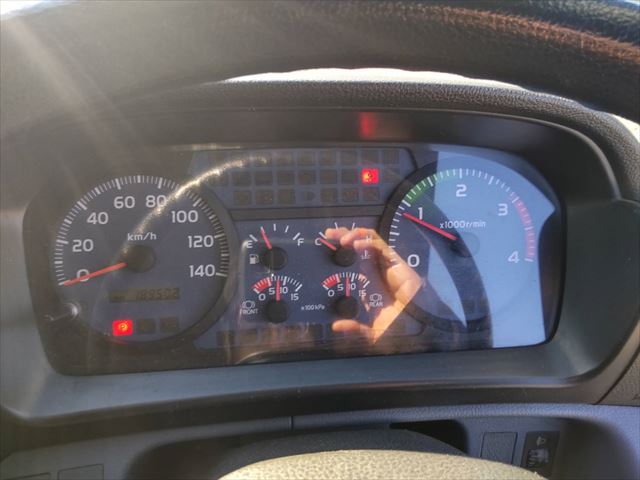 日野レンジャーユニック4段中型（4t）[写真25]