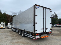 UDトラックスクオンアルミウイング大型（10t）[写真04]