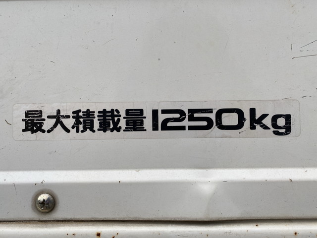 いすゞエルフダブルキャブ（Wキャブ）小型（2t・3t）[写真13]