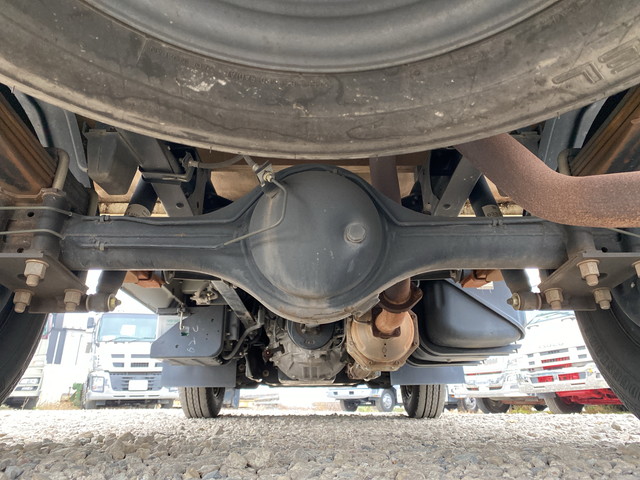 いすゞエルフダブルキャブ（Wキャブ）小型（2t・3t）[写真16]