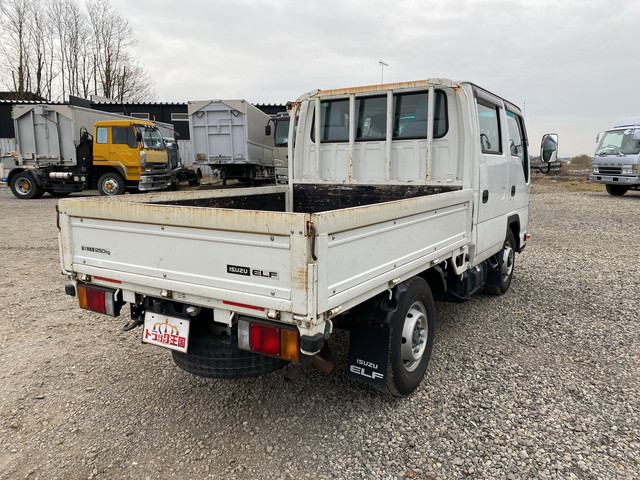 いすゞエルフダブルキャブ（Wキャブ）小型（2t・3t）[写真02]