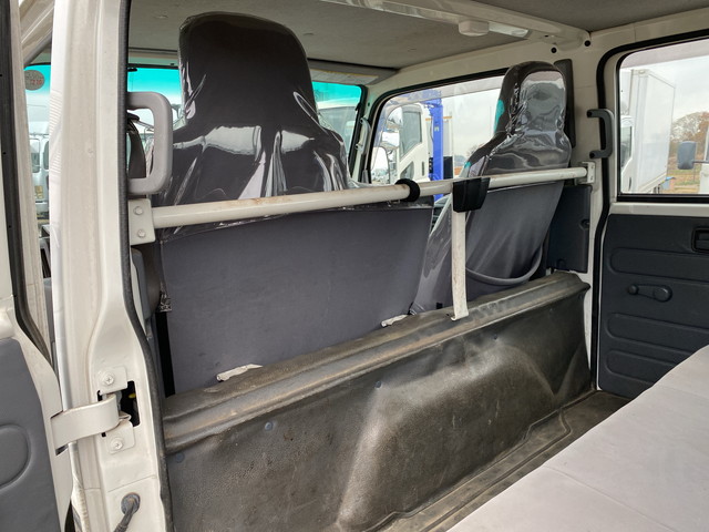 いすゞエルフダブルキャブ（Wキャブ）小型（2t・3t）[写真31]