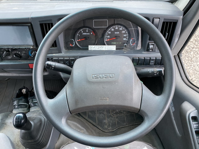 いすゞエルフダブルキャブ（Wキャブ）小型（2t・3t）[写真33]