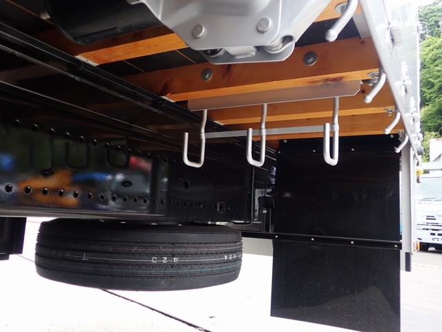 日野プロフィアアルミブロック大型（10t）[写真30]