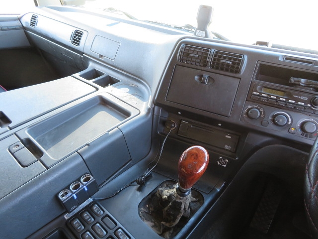 三菱ふそうスーパーグレート深ダンプ（土砂禁ダンプ）大型（10t）[写真19]