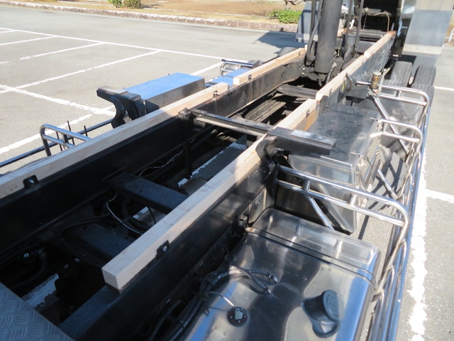 三菱ふそうスーパーグレート深ダンプ（土砂禁ダンプ）大型（10t）[写真39]