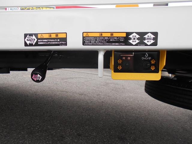 三菱ふそうキャンターセーフティローダー小型（2t・3t）[写真14]