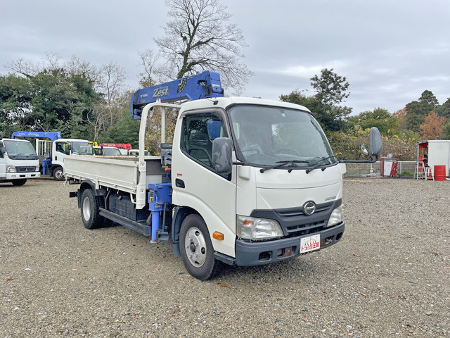 日野デュトロクレーン4段小型（2t・3t）[写真03]