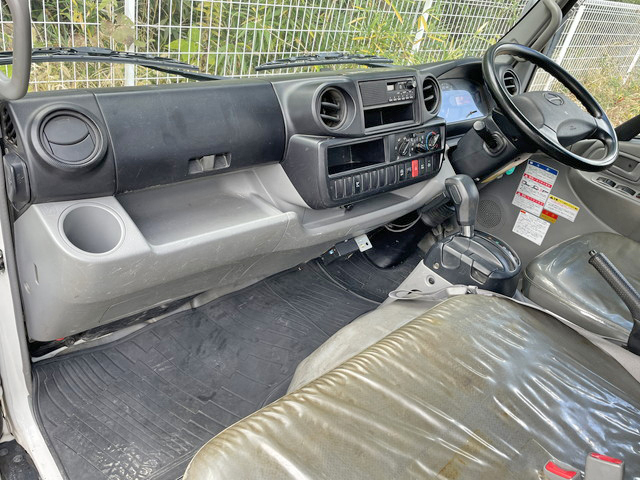 日野デュトロクレーン4段小型（2t・3t）[写真31]