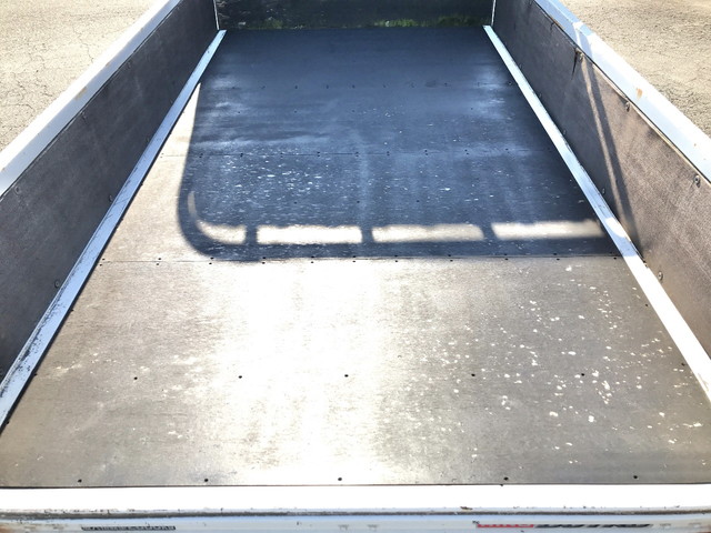 日野デュトロ平ボディ小型（2t・3t）[写真12]