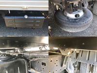 日野デュトロ平ボディ小型（2t・3t）[写真20]