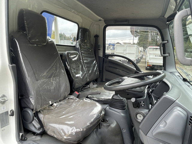 いすゞエルフクレーン4段小型（2t・3t）[写真29]