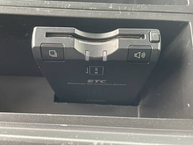 いすゞエルフクレーン4段小型（2t・3t）[写真37]