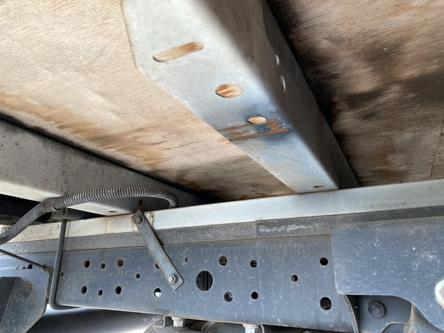 日野デュトロダブルキャブ（Wキャブ）小型（2t・3t）[写真20]