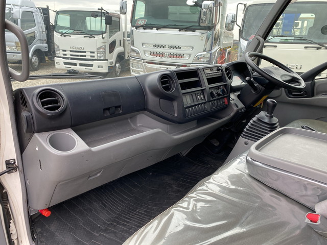 日野デュトロダブルキャブ（Wキャブ）小型（2t・3t）[写真29]