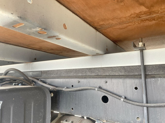 日野デュトロ平ボディ小型（2t・3t）[写真21]