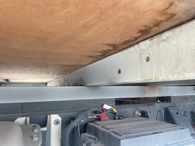 日野デュトロ平ボディ小型（2t・3t）[写真23]