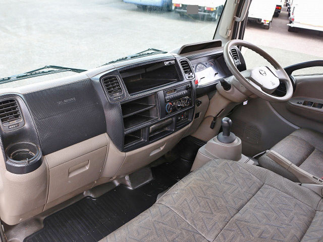 日産アトラスダブルキャブ（Wキャブ）小型（2t・3t）[写真30]