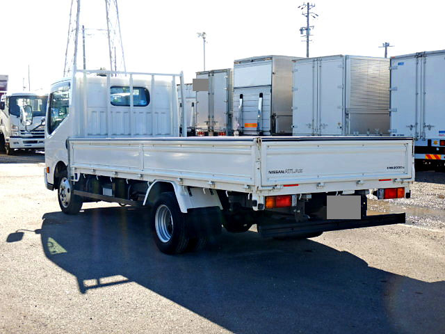 UDトラックスアトラス平ボディ小型（2t・3t）[写真02]